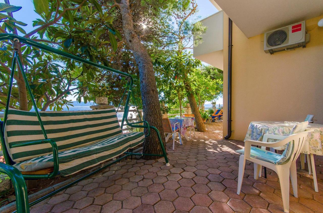 Apartments By The Sea Pisak, Omis - 2802 外观 照片
